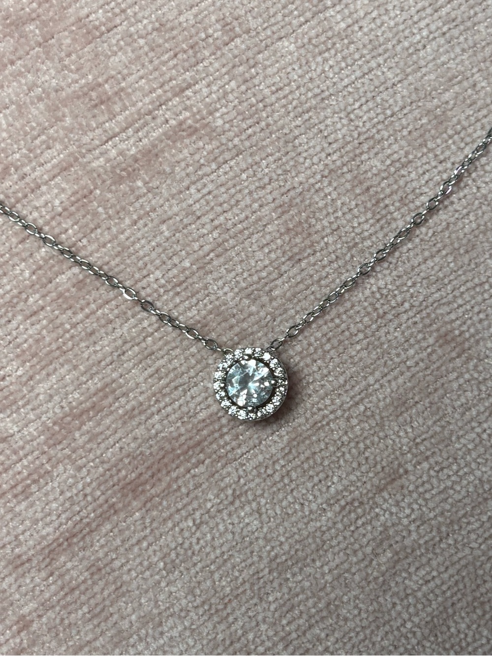 Elegant Silver Necklace with Crystal Pendant